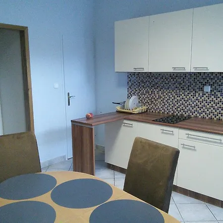 Apartment Asl Ii